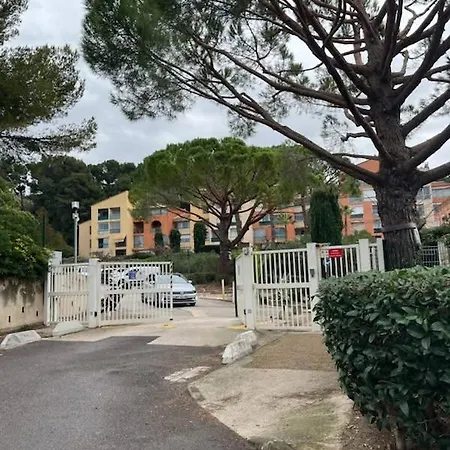 Cap Liouquet T2 Proche Avec Parking * La Ciotat