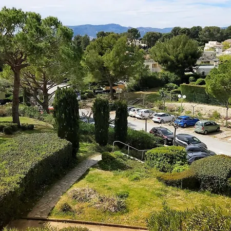 Cap Liouquet T2 Proche Avec Parking *